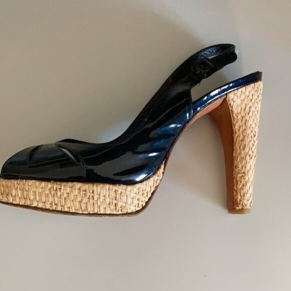 STUART Weitzman Black heels Size 7.5 patent leather peep toe - Picture 6 of 15